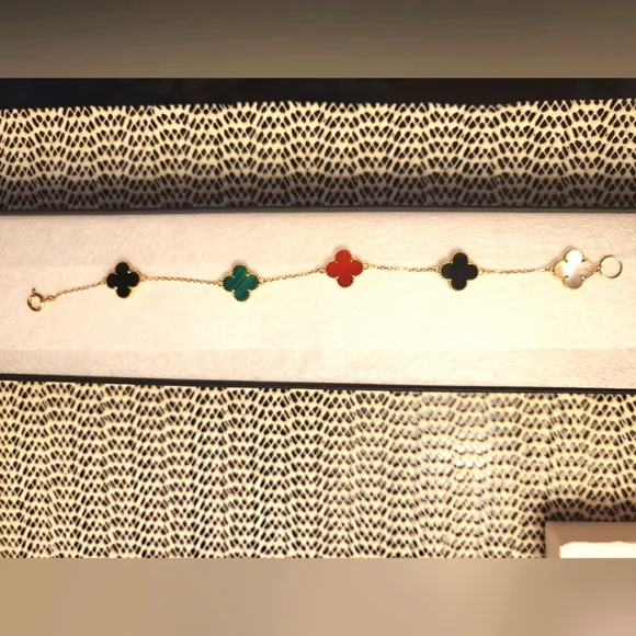 Chic Clover Charm Bracelet in Gold and Multi-Color - Picture 4 of 15